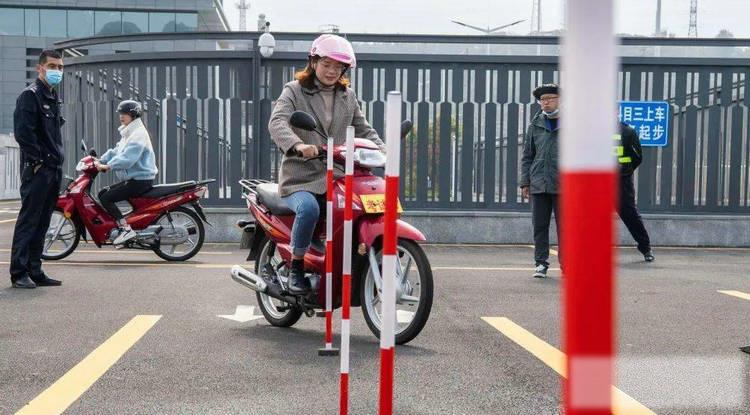 16岁可以考摩托车驾驶证吗 多大可以考摩托车驾驶证