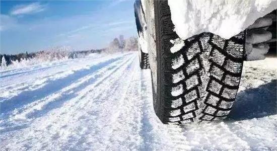 车辆在冰雪路面可利用发动机制动吗