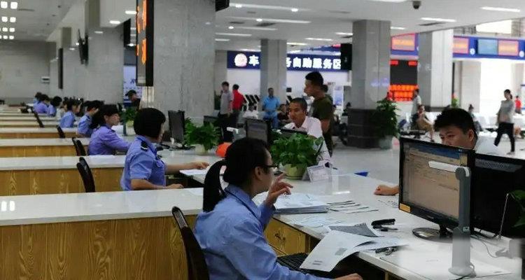 驾驶证到期当天去换证可以吗