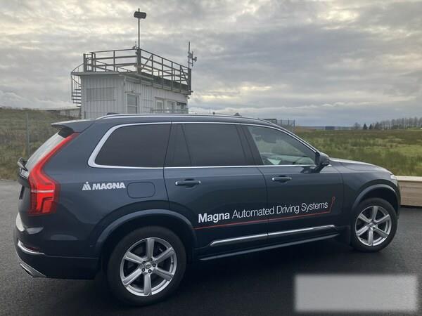 麦格纳在瑞典汽车试验场上测试 V2V 和 V2X 互联技术